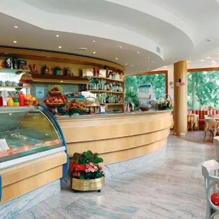 Отель Ristorante Costa 3*