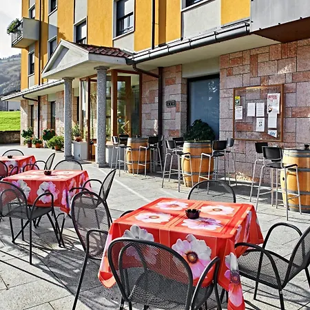 Отель Ristorante Costa 3*